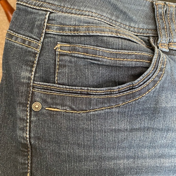 Democracy Skinny Jeans - Picture 6 of 6